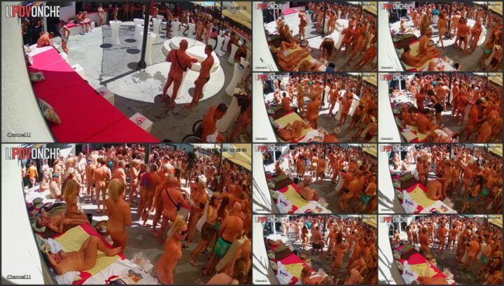 Sex in swingers club 42